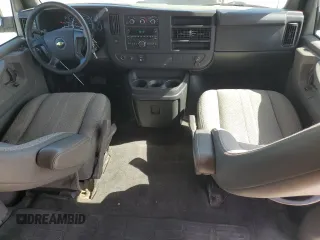 2012 Chevrolet Express Passenger 1LT z VIN 1GAZGYFG1C1154844, wystawiony jako Copart lot #64774005 z przebiegiem 181 261 mil mil oraz Szkoda całkowita • Salvage title. Historia ofert i sprzedaży dostępna na DreamBid. Obrazek 8.
