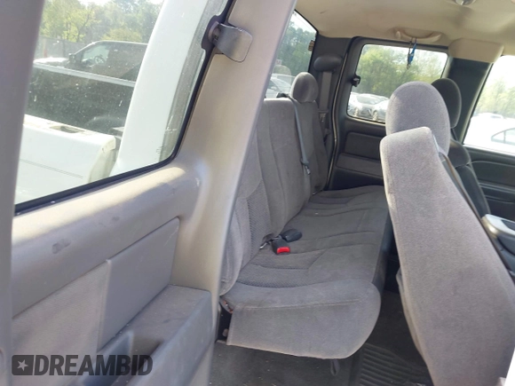2006 Chevrolet Silverado 1500 LT2 with VIN 1GCEK19B26Z118338, listed as a IAAI auction lot 42157726 with 211,133 mi miles and . Bid and sale history available at DreamBid. Image 8.