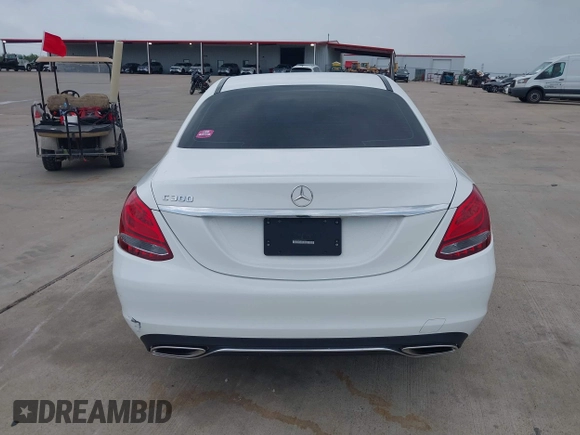 2018 Mercedes-Benz C 300 with VIN 55SWF4JB0JU252994, listed as a IAAI auction lot 42113897 with 72,533 mi miles and . Bid and sale history available at DreamBid. Image 16.
