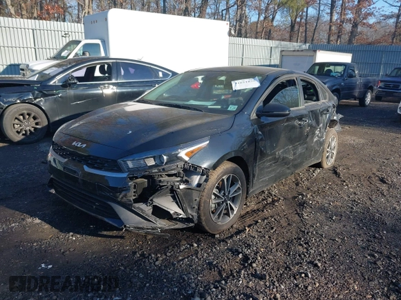 2024 Kia Forte LXS with VIN 3KPF24AD5RE719195, listed as a IAAI auction lot 41621875 with 4,579 mi miles. Bid and sale history available at carsss.com. Image 17.