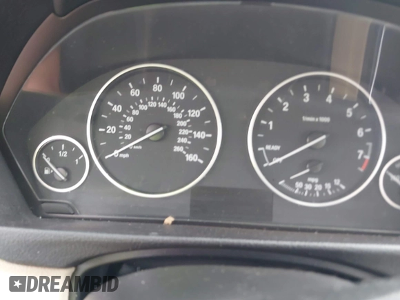 2017 BMW 3 Series 320i z VIN WBA8E1G3XHNU15607, wystawiony jako IAAI lot #42117103 z przebiegiem Nie podano mil oraz . Historia ofert i sprzedaży dostępna na DreamBid. Obrazek 7.