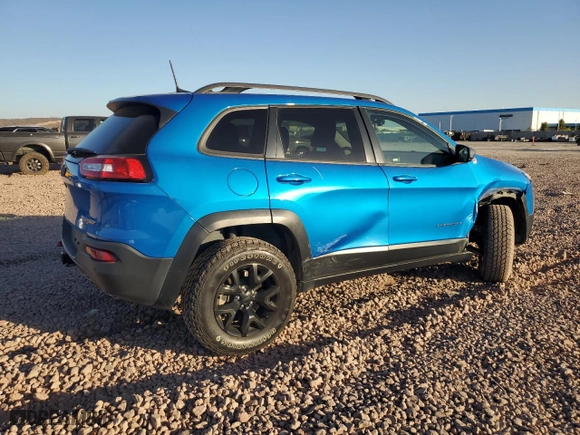 2018 Jeep Cherokee Trailhawk with VIN 1C4PJMBX0JD533229, listed as a Copart auction lot 80383824 with 94,604 mi miles and Salvage Title. Bid and sale history available at carsss.com. Image 3.