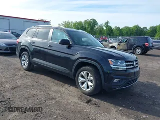 2019 Volkswagen Atlas SE with VIN 1V2LR2CA1KC606796, listed as a IAAI auction lot 42321995 with 30,073 mi miles and . Bid and sale history available at DreamBid. Image 1.