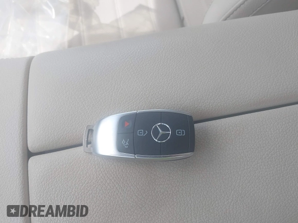 2021 Mercedes-Benz GLE 450 with VIN 4JGFB5KE9MA322853, listed as a IAAI auction lot 42460605 with 107,408 mi miles and . Bid and sale history available at DreamBid. Image 11.