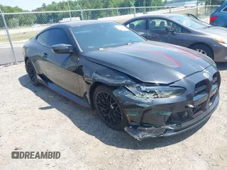 2023 BMW 4 Series z VIN WBS63AZ04PCL58455, wystawiony jako IAAI lot #42134004 z przebiegiem 4 589 mil mil oraz . Historia ofert i sprzedaży dostępna na DreamBid. Obrazek 1.