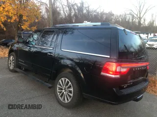 2017 Lincoln Navigator Select z VIN 5LMJJ3JT7HEL07796, wystawiony jako Copart lot #83120394 z przebiegiem 371 679 mil mil oraz Czysty tytuł • Clean title. Historia ofert i sprzedaży dostępna na DreamBid. Obrazek 2.