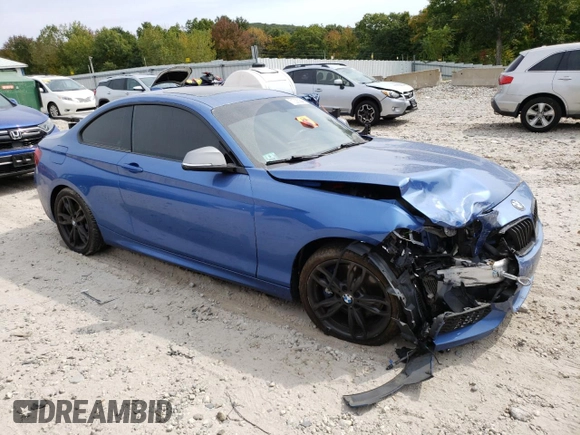 2016 BMW 2 Series M235i xDrive with VIN WBA1J9C52GV372057, listed as a Copart auction lot 71236354 with 89,420 mi miles and Salvage Title. Bid and sale history available at carsss.com. Image 4.