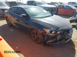 2016 Nissan Maxima SV z VIN 1N4AA6AP4GC412923, wystawiony jako IAAI lot #41844941 z przebiegiem 137 729 mil mil oraz . Historia ofert i sprzedaży dostępna na DreamBid. Obrazek 1.