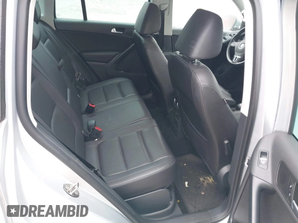 2016 Volkswagen Tiguan SEL z VIN WVGBV7AX3GW594729, wystawiony jako IAAI lot #41233805 z przebiegiem 92 997 mil mil oraz . Historia ofert i sprzedaży dostępna na DreamBid. Obrazek 8.