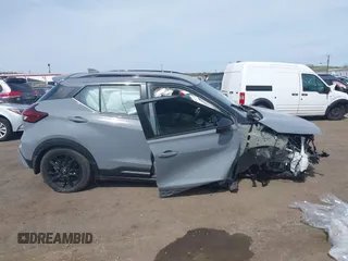 2024 Nissan Kicks SR z VIN 3N1CP5DV8RL532353, wystawiony jako IAAI lot #42076078 z przebiegiem 2 525 mil mil oraz . Historia ofert i sprzedaży dostępna na DreamBid. Obrazek 13.
