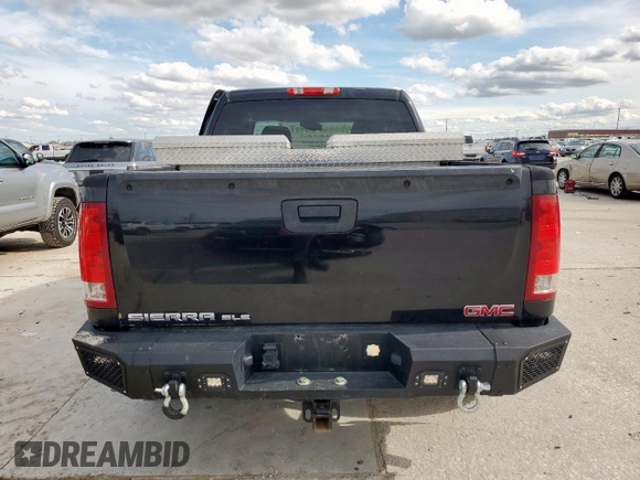 2007 GMC Sierra 1500 SLT z VIN 3GTEK13M27G549855, wystawiony jako Copart lot #56126835 z przebiegiem 214 161 mil mil oraz Szkoda całkowita • Salvage title. Historia ofert i sprzedaży dostępna na DreamBid. Obrazek 6.