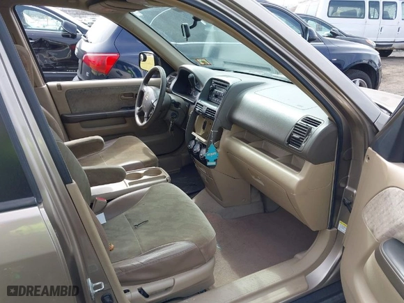 2005 Honda CR-V LX with VIN SHSRD78595U336462, listed as a IAAI auction lot 41790723 with 201,692 mi miles. Bid and sale history available at carsss.com. Image 5.