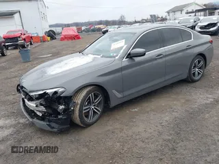 2021 BMW 5 Series 530i xDrive with VIN WBA13BJ07MWX06971, listed as a IAAI auction lot 41185018 with 52,002 mi miles and . Bid and sale history available at carsss.com. Image 18.