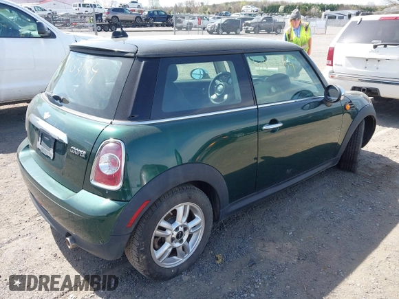2011 MINI Hardtop with VIN WMWSU3C51BT183574, listed as a IAAI auction lot 41863134 with 137,140 mi miles and . Bid and sale history available at DreamBid. Image 4.