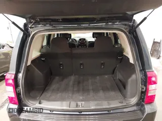 2015 Jeep Patriot Altitude with VIN 1C4NJRBBXFD102560, listed as a IAAI auction lot 42260925 with 183,056 mi miles and . Bid and sale history available at DreamBid. Image 17.