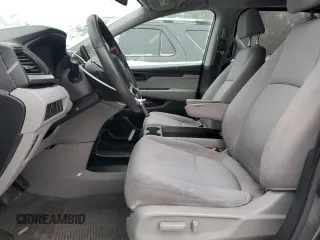 2018 Honda Odyssey LX with VIN 5FNRL6H28JB013928, listed as a Copart auction lot 87695025 with 194,390 mi miles and Salvage Title. Bid and sale history available at carsss.com. Image 7.