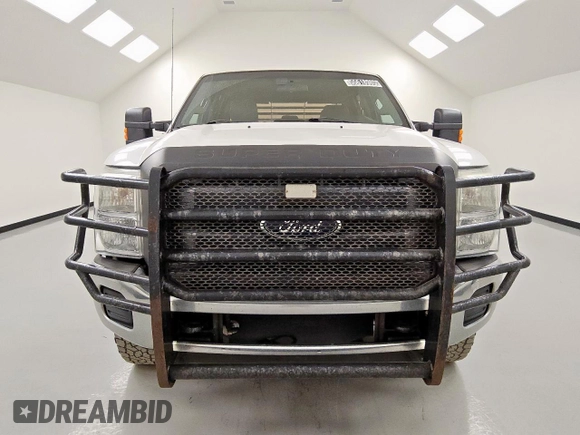 2013 Ford F-350 Platinum z VIN 1FT7W3BT2DEB76384, wystawiony jako Copart lot #55618985 z przebiegiem 166 851 mil mil oraz Tytuł czysty. Historia ofert i sprzedaży dostępna na DreamBid. Obrazek 5.