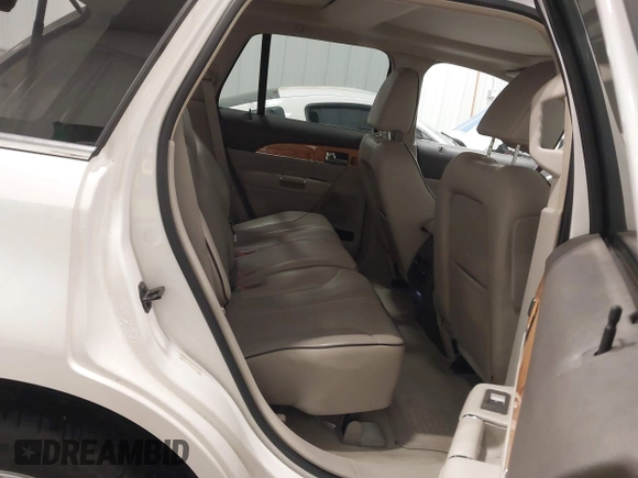 2011 Lincoln MKX with VIN 2LMDJ8JKXBBJ34612, listed as a IAAI auction lot 41775743 with 137,810 mi miles and . Bid and sale history available at DreamBid. Image 8.