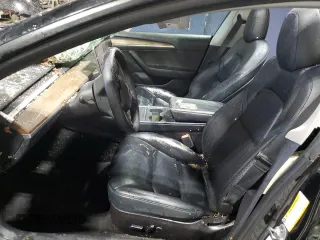 2022 Tesla Model 3 z VIN 5YJ3E1EA6NF369993, wystawiony jako Copart lot #58030945 z przebiegiem 128 079 mil mil oraz Szkoda całkowita • Salvage title. Historia ofert i sprzedaży dostępna na DreamBid. Obrazek 7.