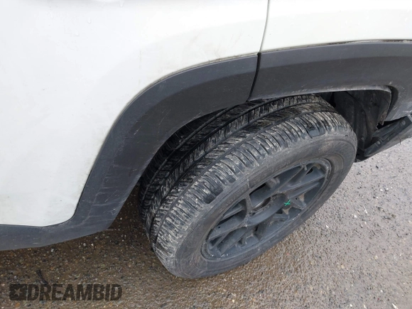 2017 Jeep Renegade Trailhawk с VIN ZACCJBCB6HPE79727, выставлен на аукционе IAAI как лот 41851367 с пробегом 90 645 миль миль и . История ставок и продаж доступна на DreamBid. Изображение 6.