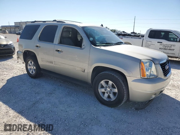 2013 GMC Yukon SLT with VIN 1GKS1CE08DR265254, listed as a Copart auction lot 72465114 with 199,828 mi miles and Salvage Title. Bid and sale history available at carsss.com. Image 4.