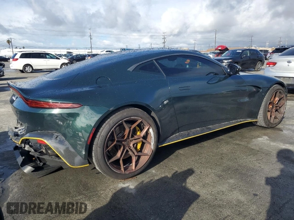 2020 Aston Martin Vantage z VIN SCFSMGAW4LGN03942, wystawiony jako Copart lot #49004855 z przebiegiem 42 583 mil mil oraz Szkody całkowita. Historia ofert i sprzedaży dostępna na DreamBid. Obrazek 3.