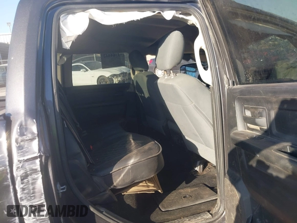 2015 Ram 2500 Tradesman with VIN 3C6UR5CL5FG674599, listed as a IAAI auction lot 41764442 with 121,161 mi miles. Bid and sale history available at carsss.com. Image 8.