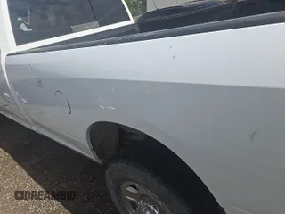 2022 Ram 2500 Tradesman z VIN 3C6UR5HJ9NG350612, wystawiony jako IAAI lot #42409040 z przebiegiem 72 098 mil mil oraz . Historia ofert i sprzedaży dostępna na DreamBid. Obrazek 1.
