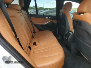 2019 BMW X5 xDrive40i z VIN 5UXCR6C53KLL14870, wystawiony jako Copart lot #57847245 z przebiegiem 97 201 mil mil oraz Szkoda całkowita • Salvage title. Historia ofert i sprzedaży dostępna na DreamBid. Obrazek 11.