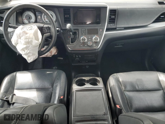 2017 Toyota Sienna SE with VIN 5TDXZ3DC0HS885822, listed as a Copart auction lot 50955225 with 70,079 mi miles and Salvage Title. Bid and sale history available at DreamBid. Image 8.
