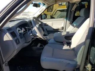 2005 Dodge Dakota ST with VIN 1D7HE22K25S161076, listed as a Copart auction lot 83784824 with 142,890 mi miles and Clean Title. Bid and sale history available at DreamBid. Image 7.