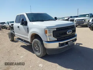 2022 Ford Super Duty F-250 SRW XL with VIN 1FT7X2B67NED41980, listed as a IAAI auction lot 41949068 with 198,485 mi miles. Bid and sale history available at carsss.com. Image 1.