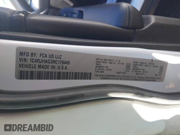 2024 Jeep Grand Cherokee Laredo z VIN 1C4RJHAG3RC179449, wystawiony jako IAAI lot #41982811 z przebiegiem 26 518 mil mil oraz . Historia ofert i sprzedaży dostępna na DreamBid. Obrazek 9.