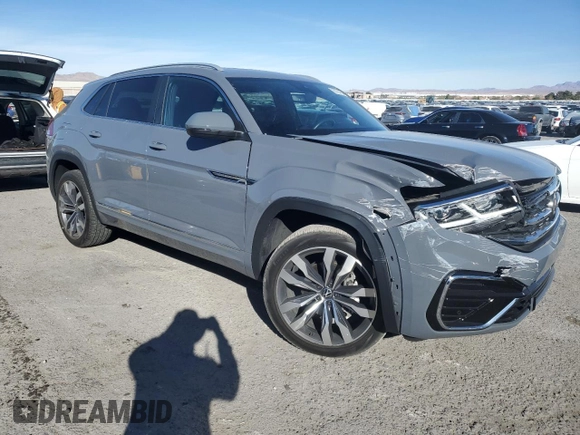2021 Volkswagen Atlas SEL with VIN 1V2SE2CAXMC235406, listed as a Copart auction lot 80754164 with 31,527 mi miles and Salvage title. Bid and sale history available at DreamBid. Image 4.