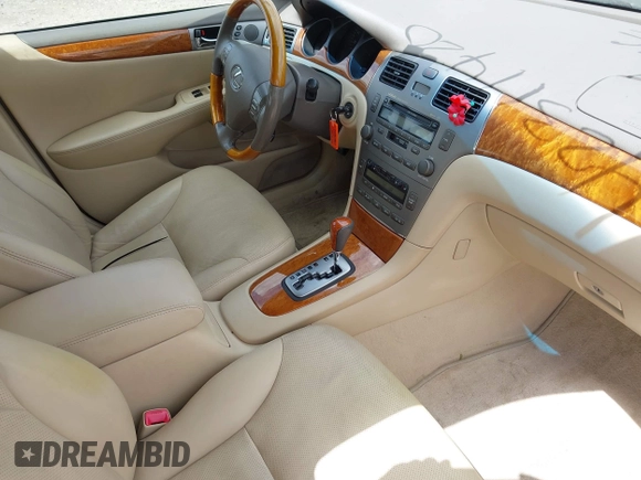 2005 Lexus ES 350 z VIN JTHBA30G155122928, wystawiony jako IAAI lot #42311420 z przebiegiem 74 281 mil mil oraz . Historia ofert i sprzedaży dostępna na DreamBid. Obrazek 5.