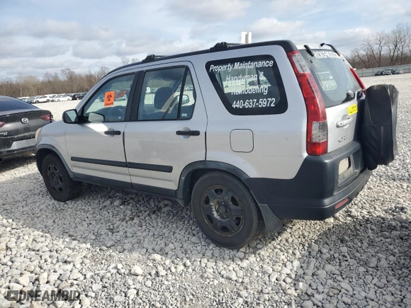 2005 Honda CR-V LX with VIN JHLRD68585C018091, listed as a Copart auction lot 44276815 with 206,143 mi miles and Clean Title. Bid and sale history available at carsss.com. Image 2.