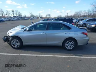 2017 Toyota Camry XLE with VIN 4T1BF1FK8HU675469, listed as a IAAI auction lot 41578198 with 172,230 mi miles and . Bid and sale history available at carsss.com. Image 14.