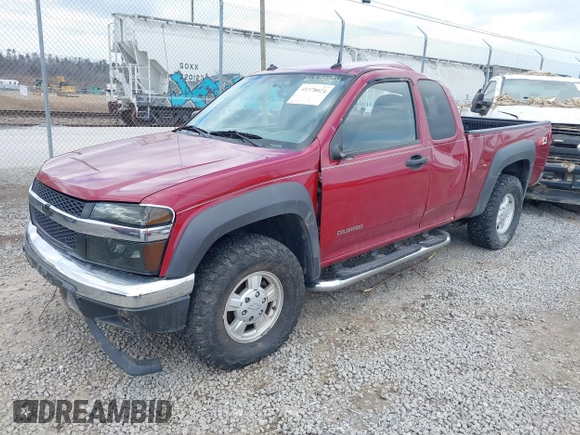 2004 Chevrolet Colorado LS Z71 with VIN 1GCDT196648208008, listed as a IAAI auction lot 41378024 with 235,799 mi miles. Bid and sale history available at carsss.com. Image 2.