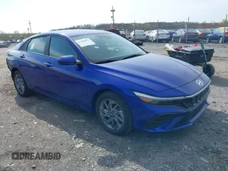 2024 Hyundai Elantra SEL with VIN KMHLM4DG2RU809713, listed as a IAAI auction lot 41998632 with 8,185 mi miles and . Bid and sale history available at carsss.com. Image 1.