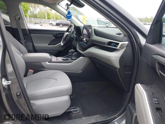 2023 Toyota Highlander L with VIN 5TDKDRAH6PS028110, listed as a IAAI auction lot 42427535 with 47,040 mi miles and . Bid and sale history available at DreamBid. Image 5.
