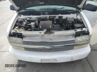 2002 Chevrolet Astro with VIN 1GNDM19X12B130153, listed as a Copart auction lot 78540554 with 176,023 mi miles and Salvage Title. Bid and sale history available at carsss.com. Image 12.
