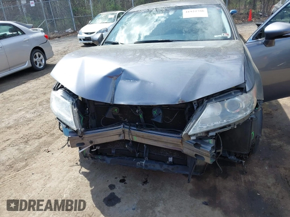2013 Lexus ES 4dr Sdn with VIN JTHBK1GG4D2028601, listed as a IAAI auction lot 41922786 with 149,007 mi miles. Bid and sale history available at carsss.com. Image 6.