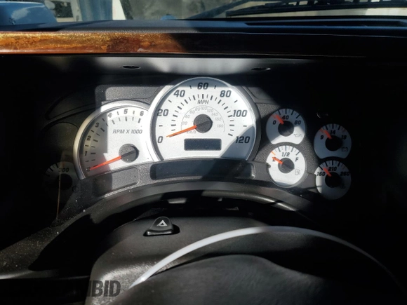 2004 Hummer H2 with VIN 5GRGN23U64H121213, listed as a Copart auction lot 42001135 with 0 mi miles and Salvage Title. Bid and sale history available at carsss.com. Image 9.