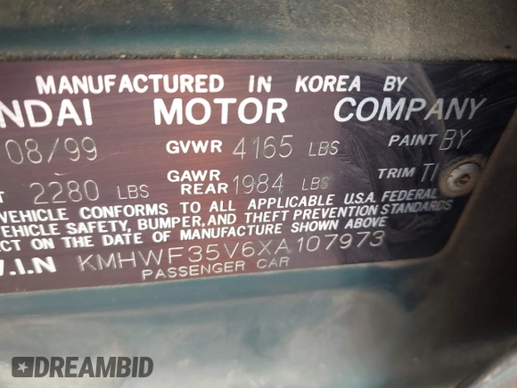 1999 Hyundai Sonata GLS with VIN KMHWF35V6XA107973, listed as a IAAI auction lot 42119318 with 174,231 mi miles. Bid and sale history available at carsss.com. Image 9.
