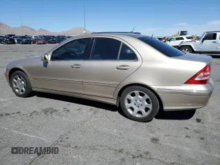 2005 Mercedes-Benz C 240 z VIN WDBRF81J95F662187, wystawiony jako Copart lot #48823485 z przebiegiem 145 076 mil mil oraz Szkoda całkowita • Salvage title. Historia ofert i sprzedaży dostępna na DreamBid. Obrazek 2.