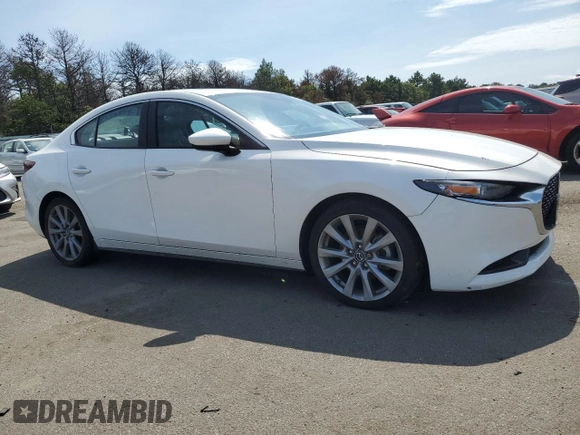 2021 Mazda 3 Preferred with VIN JM1BPBCL3M1340622, listed as a Copart auction lot 68418964 with 41,524 mi miles and Salvage Title. Bid and sale history available at DreamBid. Image 4.