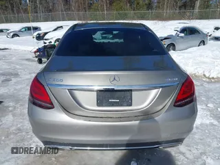 2019 Mercedes-Benz C 300 with VIN 55SWF8EB4KU316280, listed as a IAAI auction lot 41614204 with 36,804 mi miles and . Bid and sale history available at carsss.com. Image 17.