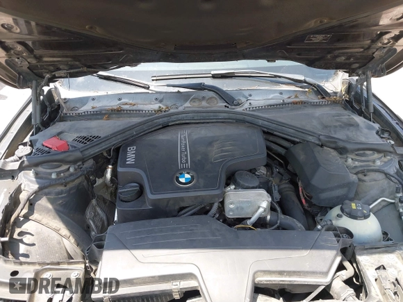 2015 BMW 3 Series 328i с VIN WBA3A5G5XFNS85209, выставлен на аукционе IAAI как лот 42428368 с пробегом 171 557 миль миль и . История ставок и продаж доступна на DreamBid. Изображение 10.