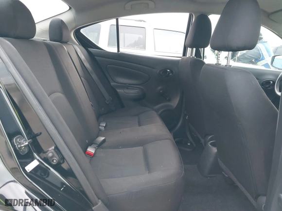 2019 Nissan Versa Sedan SV with VIN 3N1CN7AP6KL821440, listed as a IAAI auction lot 41539684 with 148,526 mi miles. Bid and sale history available at carsss.com. Image 8.