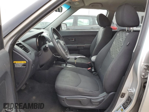 2010 Kia Soul + with VIN KNDJT2A25A7162898, listed as a Copart auction lot 86285544 with 175,864 mi miles and Clean Title. Bid and sale history available at DreamBid. Image 7.